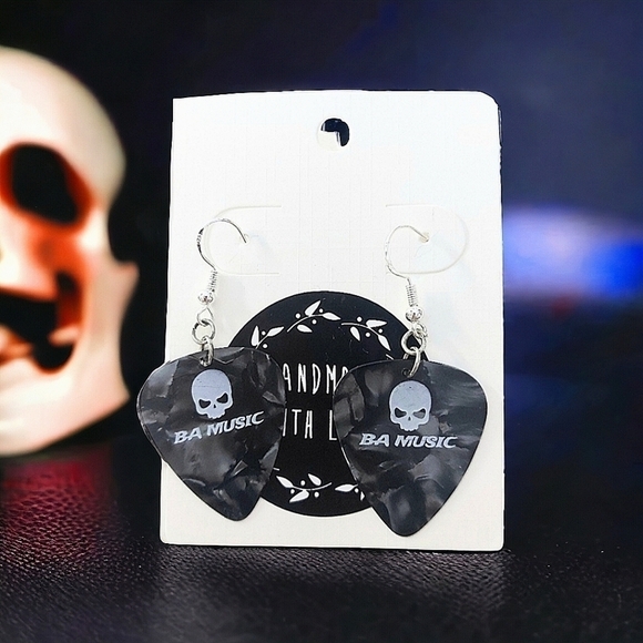 Handcrafted Artisan Guitar Pick Drop Earrings - Picture 1 of 3